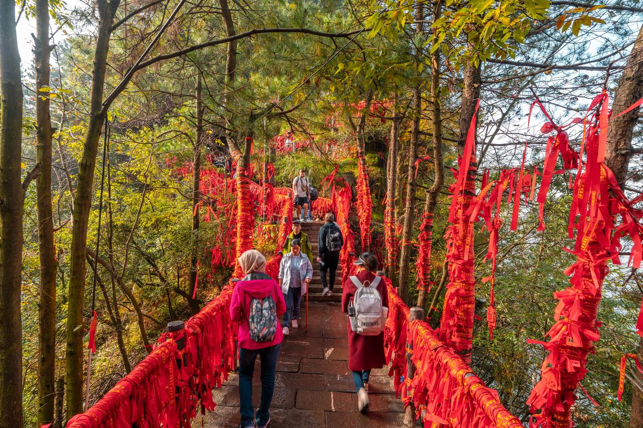 Crowds at Zhangjiajie