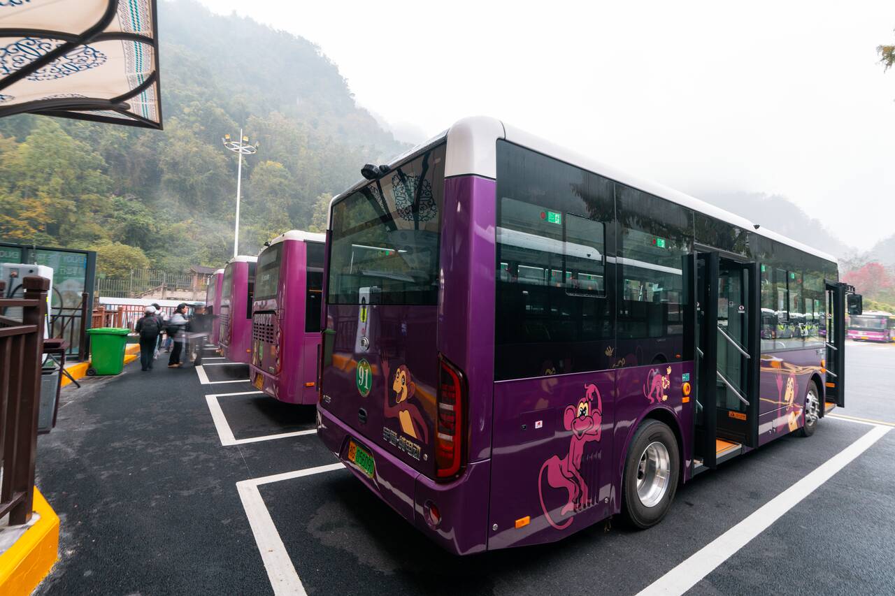 Shuttle buses inside Zhangjiajie