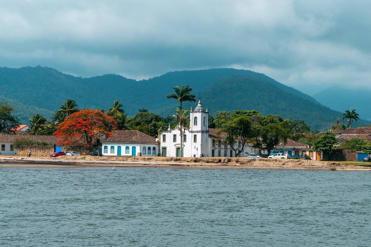 Paraty seen from the water