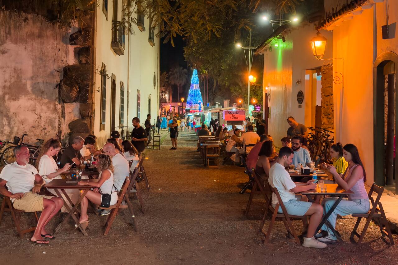 A street side bar in Paraty at night