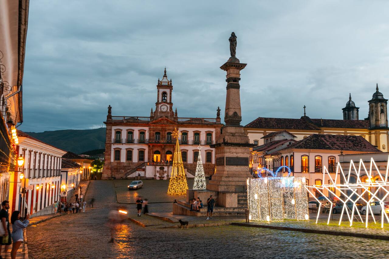 Praça Tiradentes at night