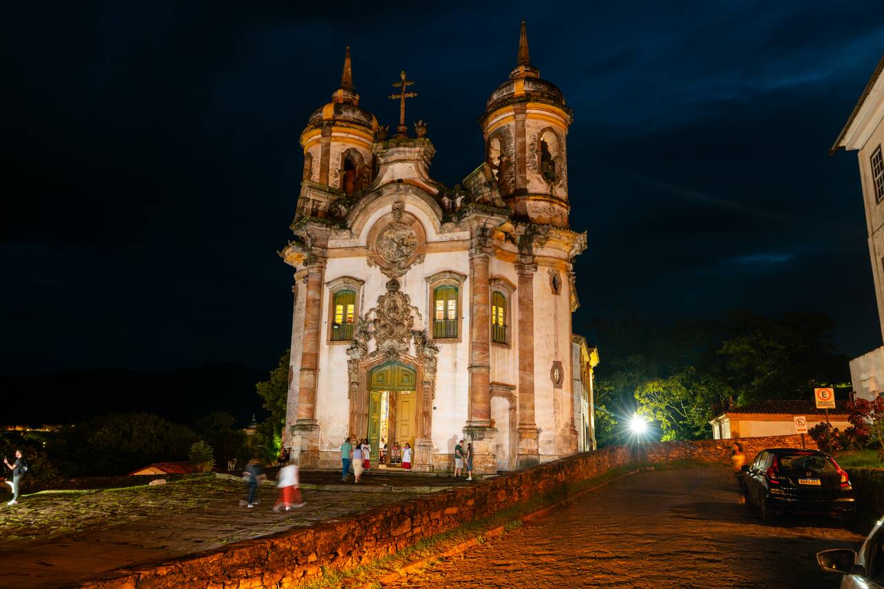 exterior of Igreja de São Francisco de Assis at night