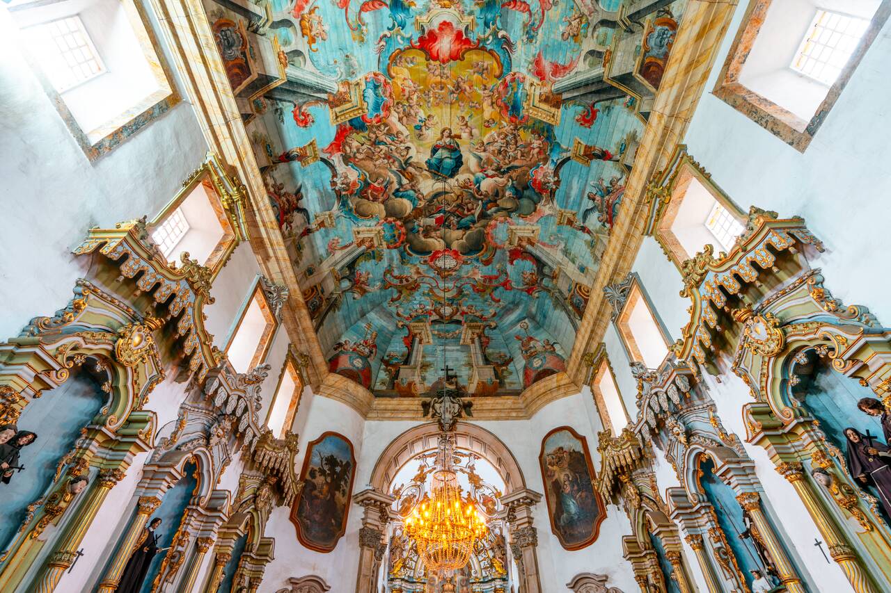 The interior of Igreja de São Francisco de Assis