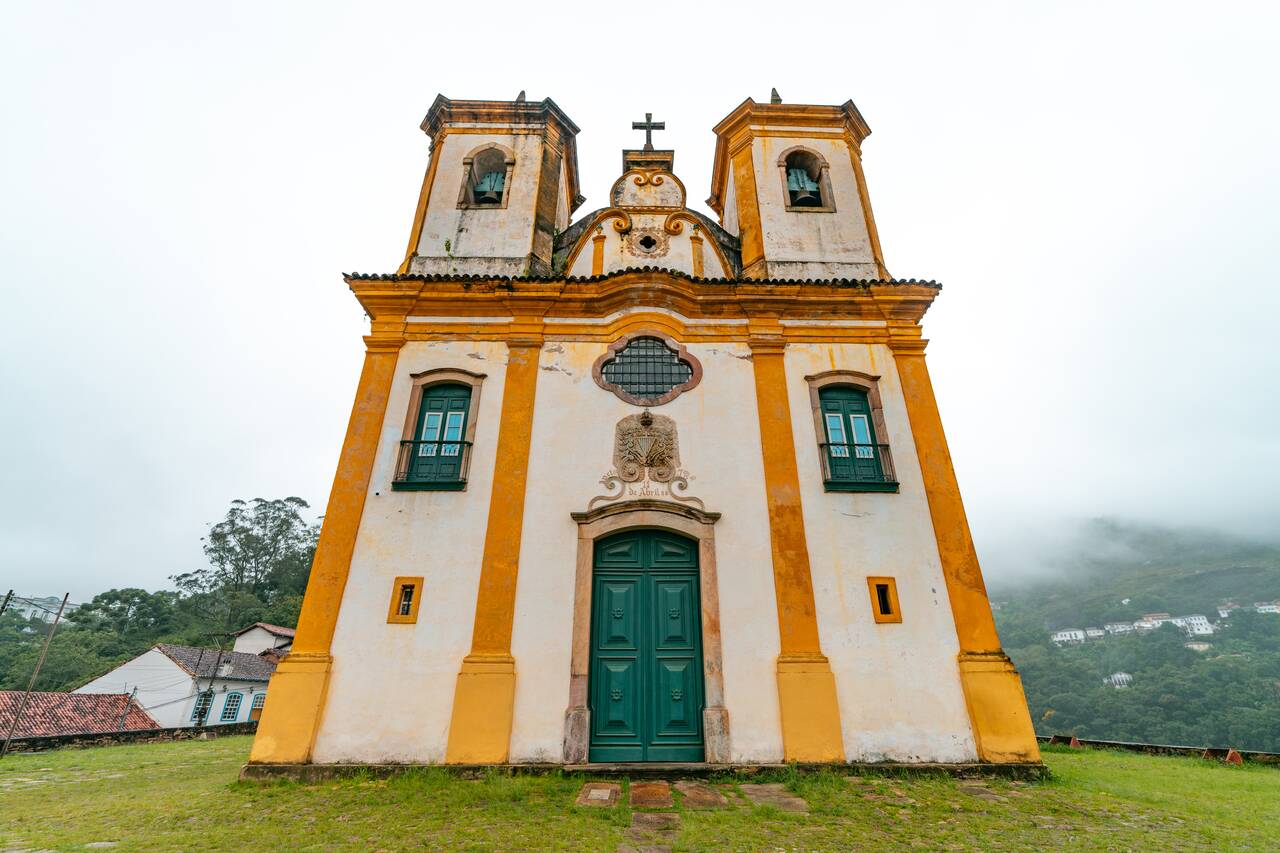 The exterior of Nossa Senhora das Merces