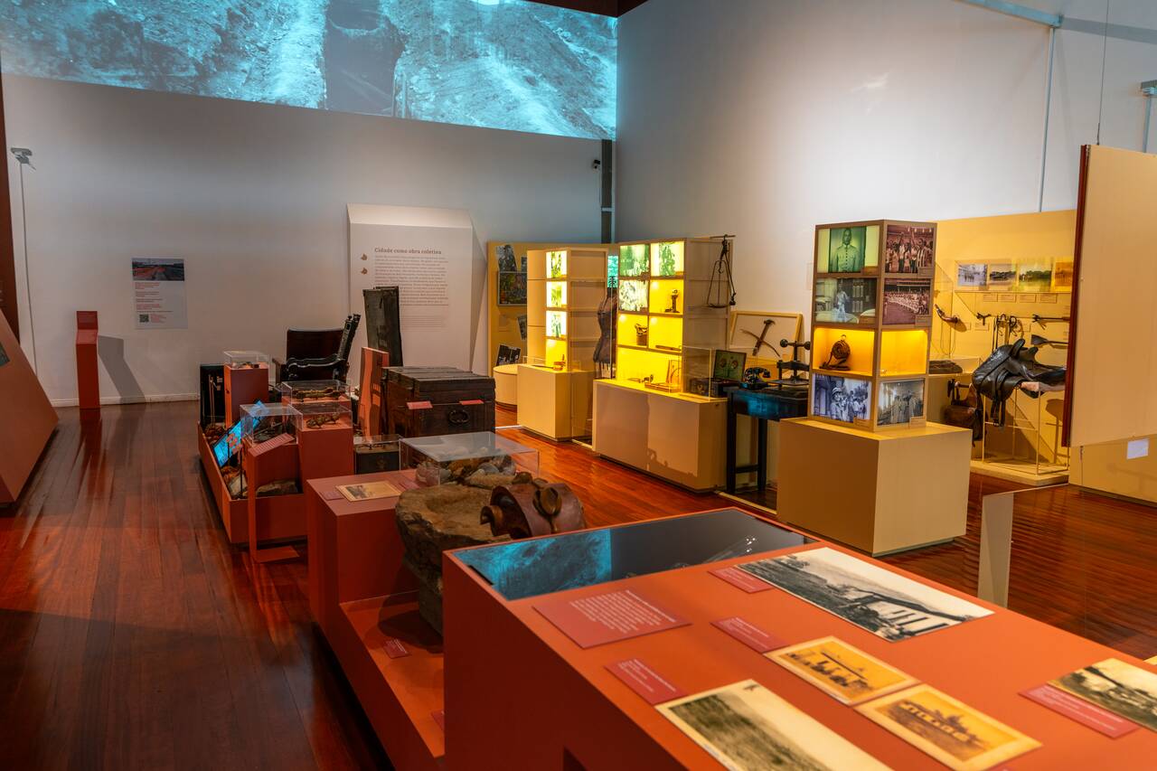 An exhibition at Museu Histórico Abílio Barreto