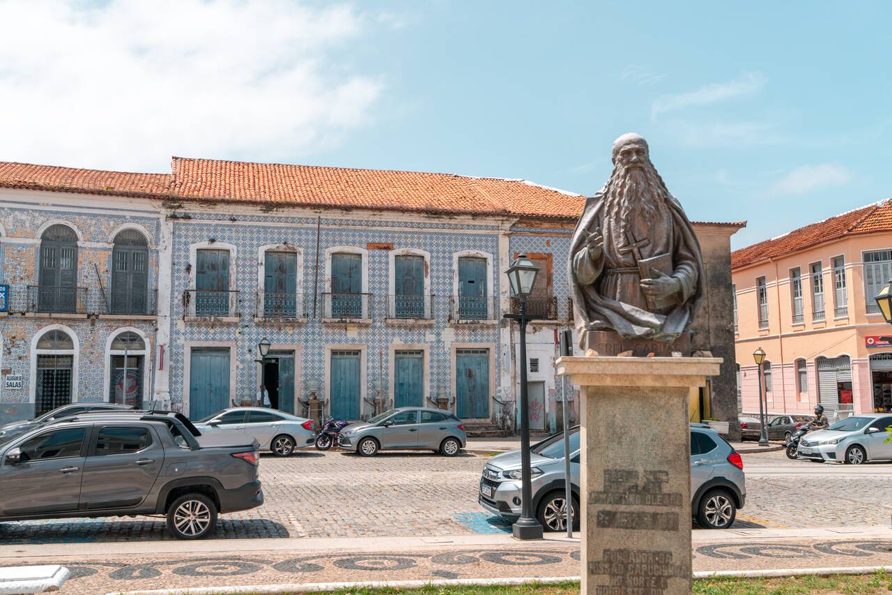 The square where Ôh Brasileirão is located