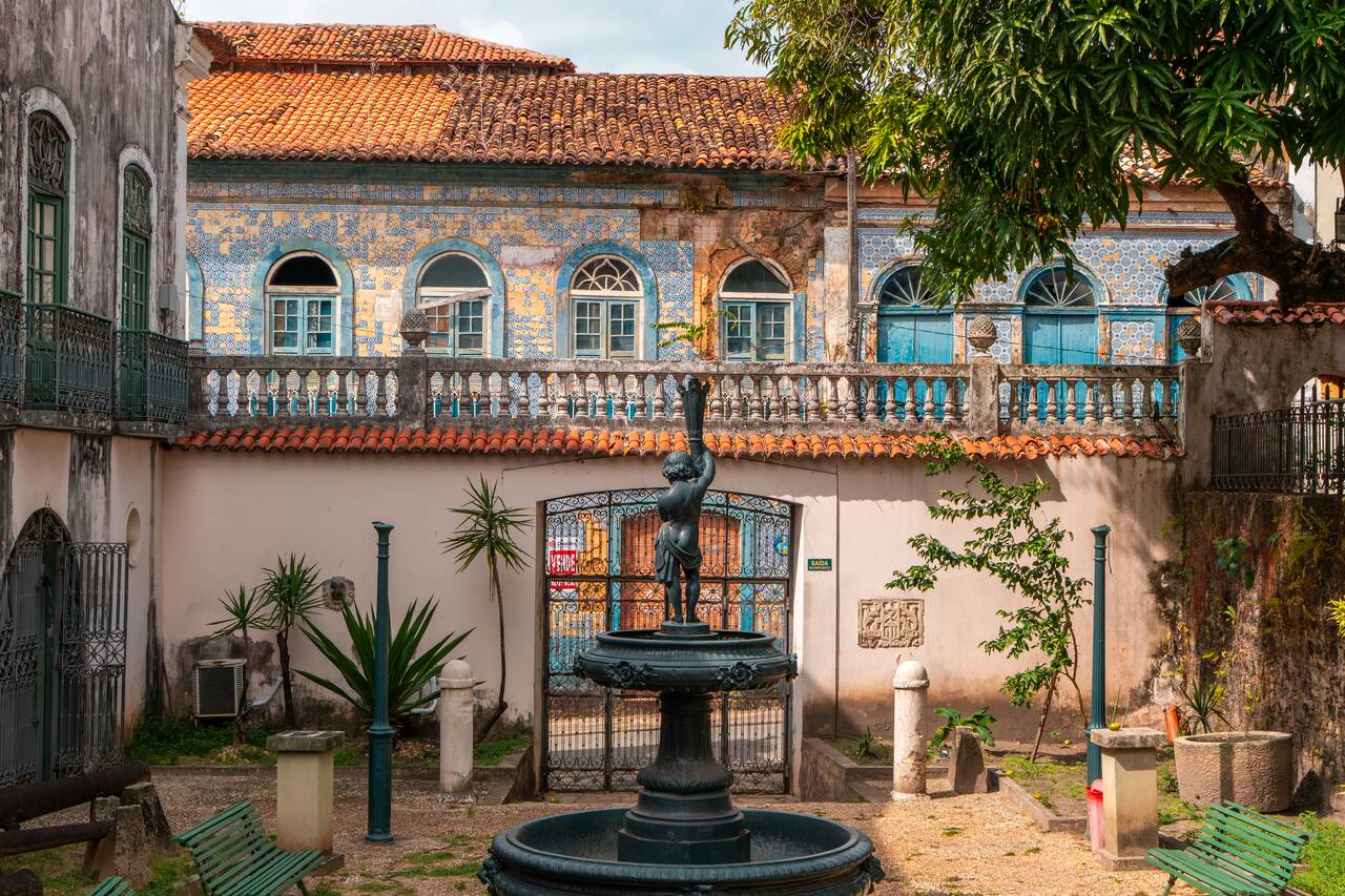 Tiled builings behind the garden at Museu Histórico e Artístico do Maranhão