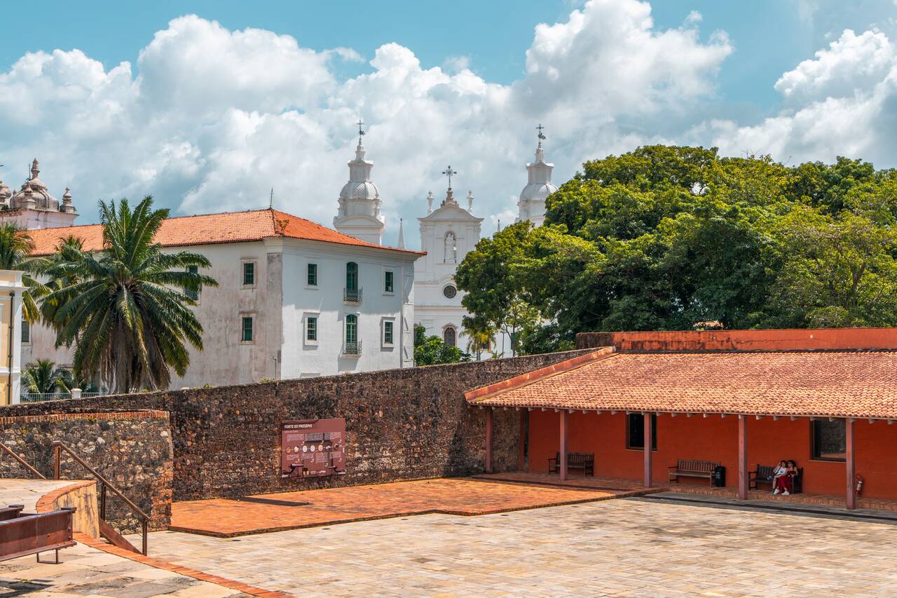 Courtyard at Presépio Fort