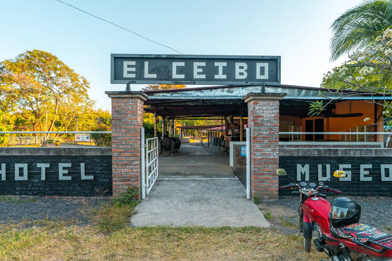 The entrance to El Ceibo Museums