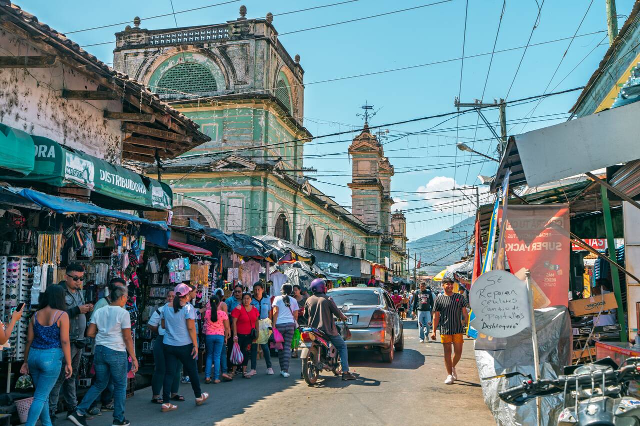 A crowded street at Mercado en Granada