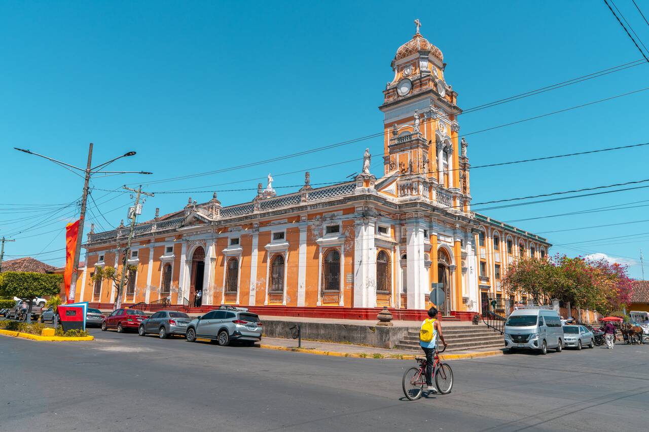 Iglesia Xalteva on the way to Fortaleza de la Pรณlvora