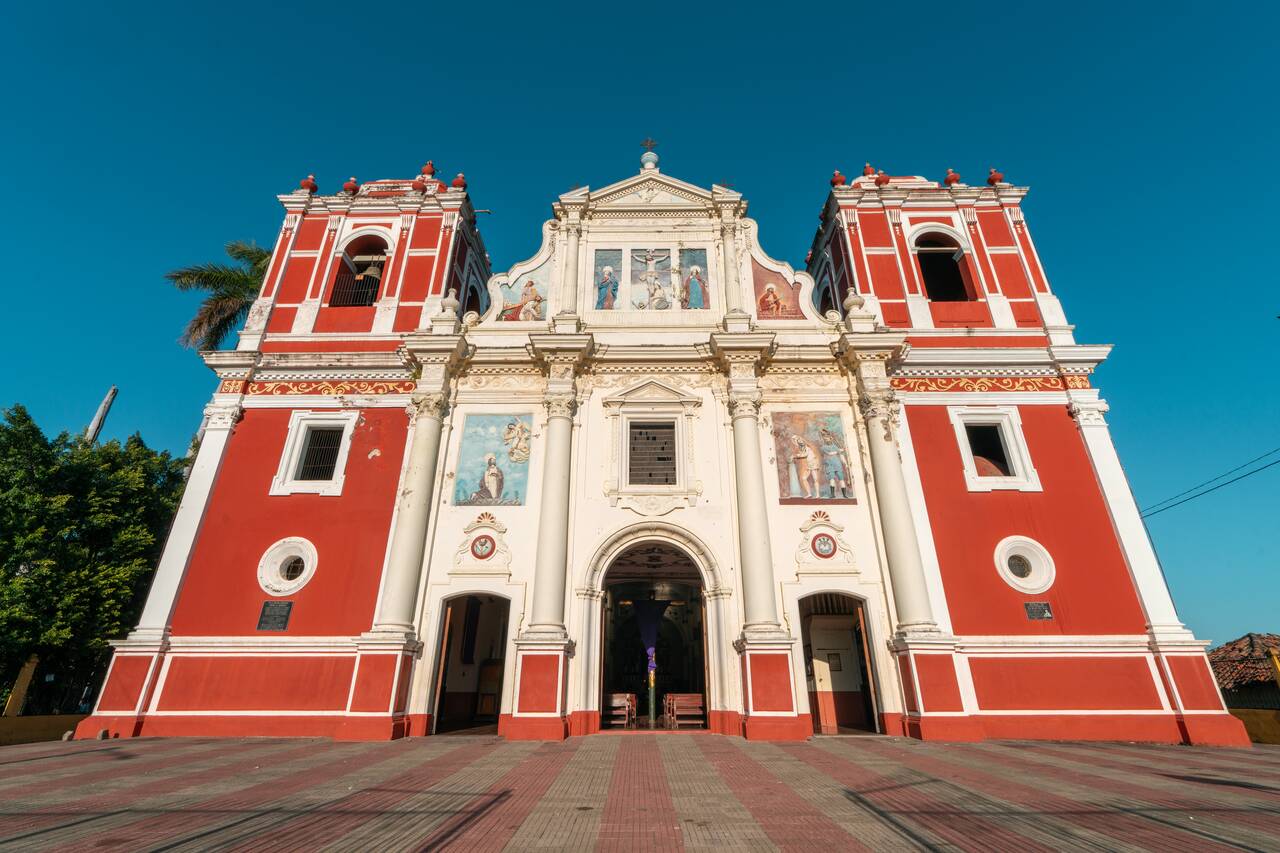 The facade of Calvary Church