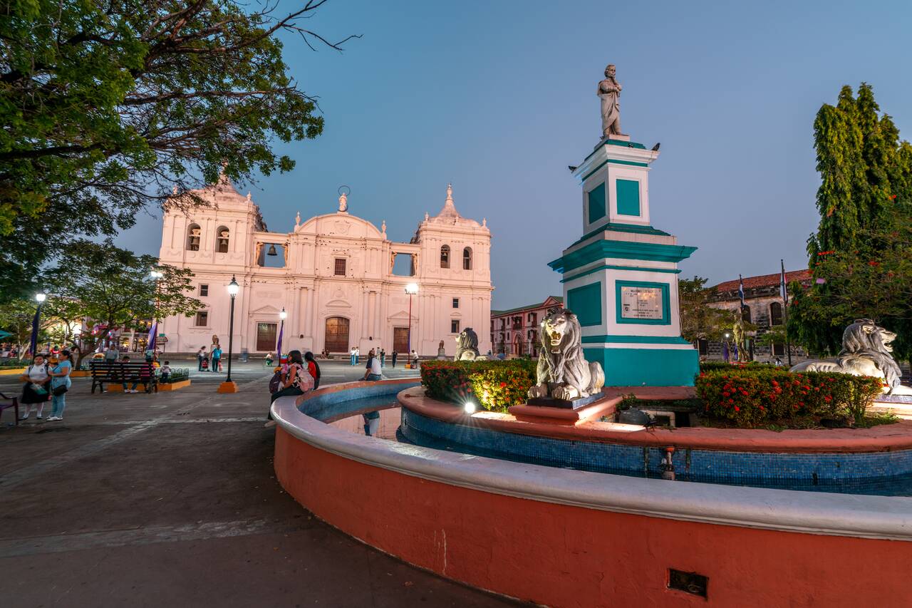 Parque Central in the Evening