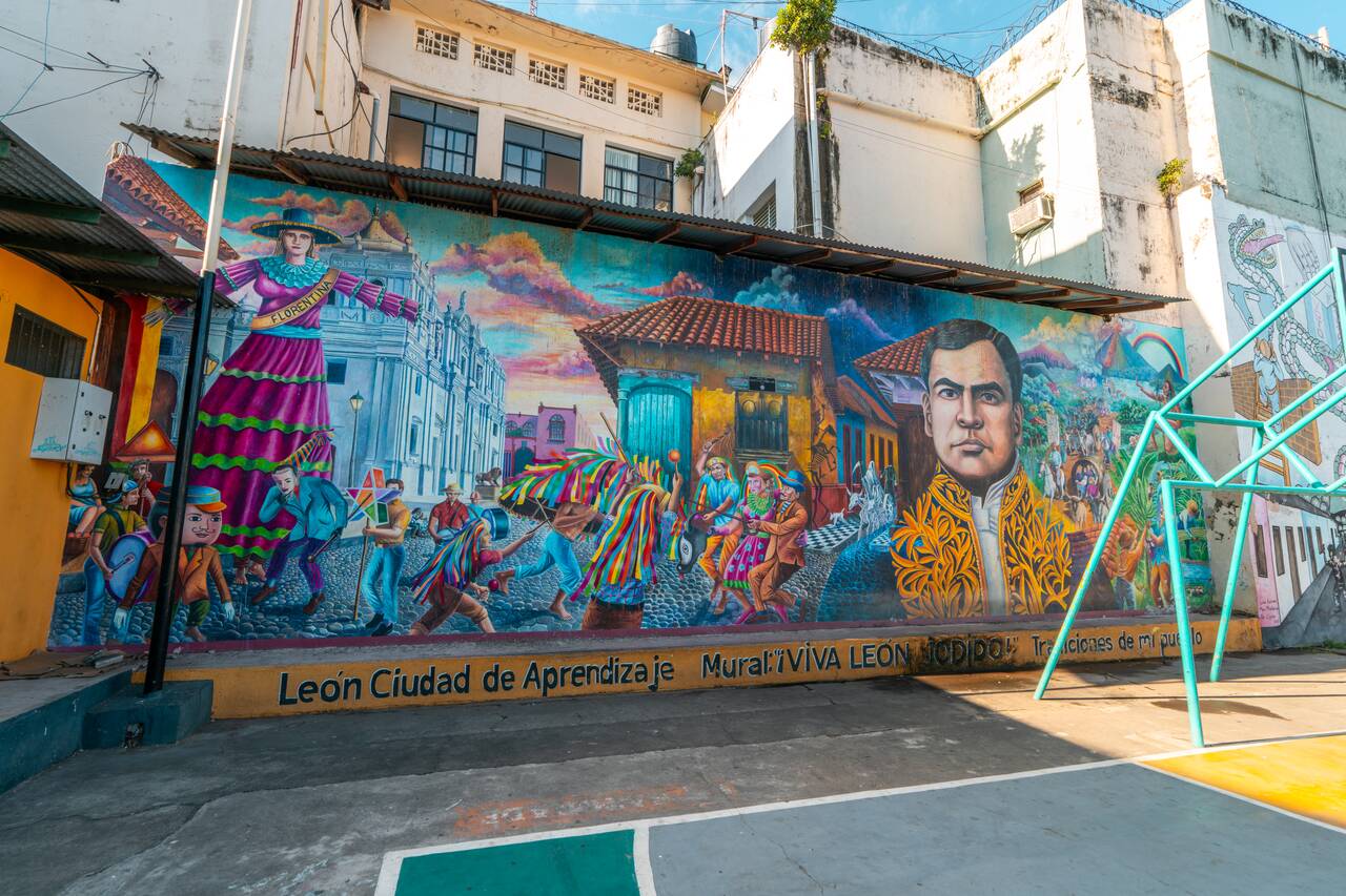 A mural at Cancha 23 de Julio