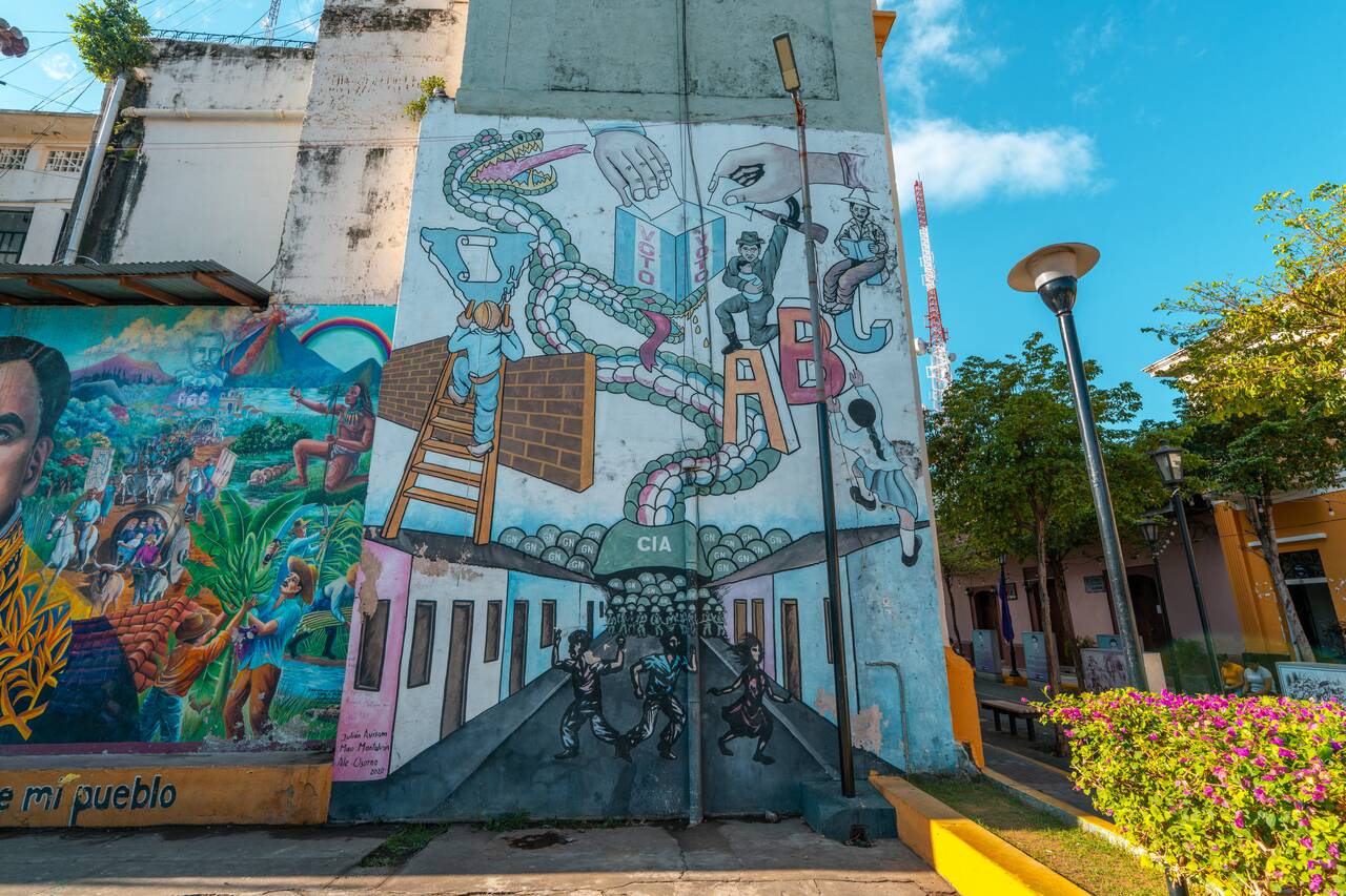 More mural at Cancha 23 de Julio