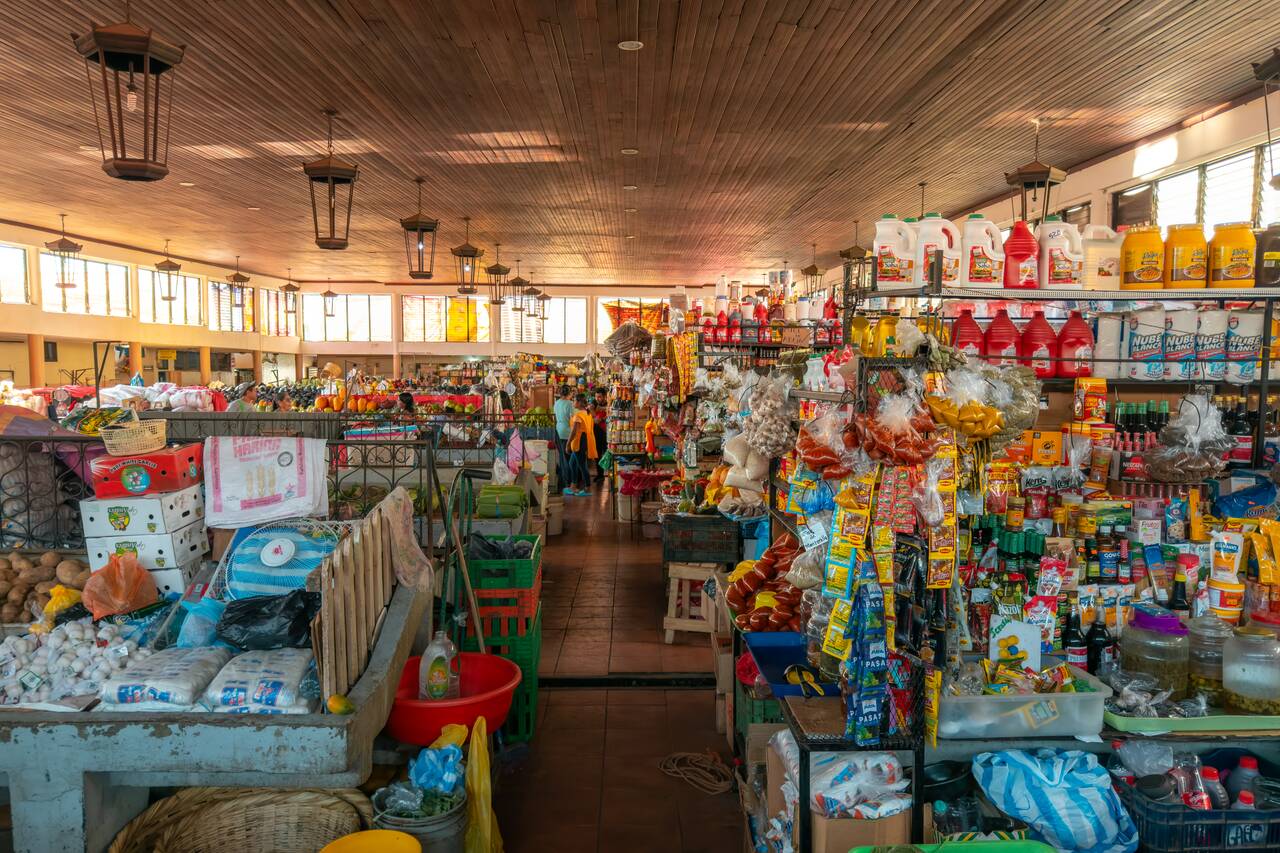The interior of Mercado Central de León
