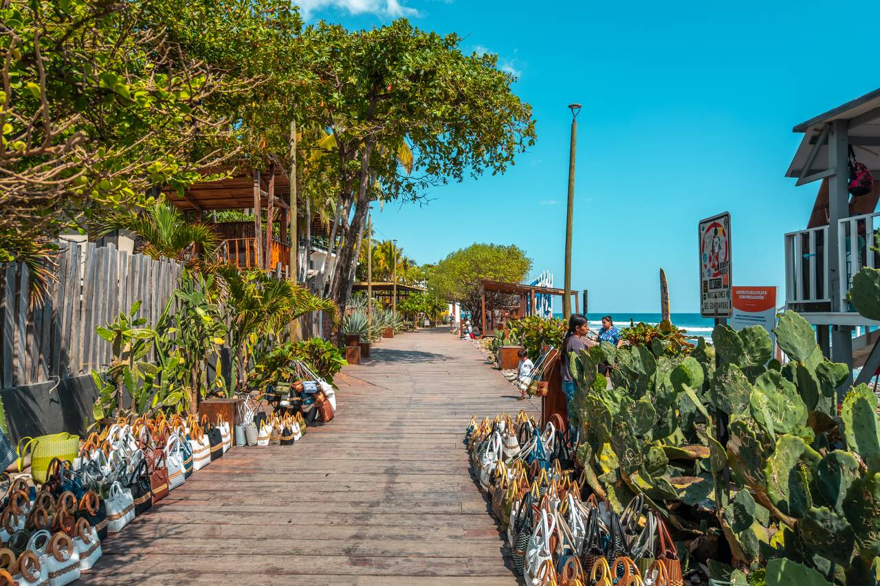 People at El Tunco's Beachfront Promenade