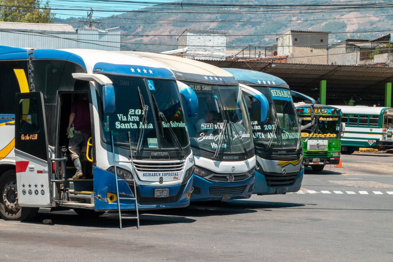 Buses to Santa Ana