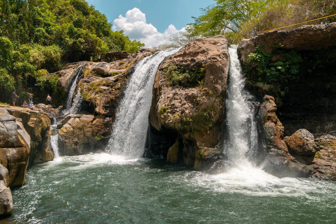 El Salto de Malacatiupán up close