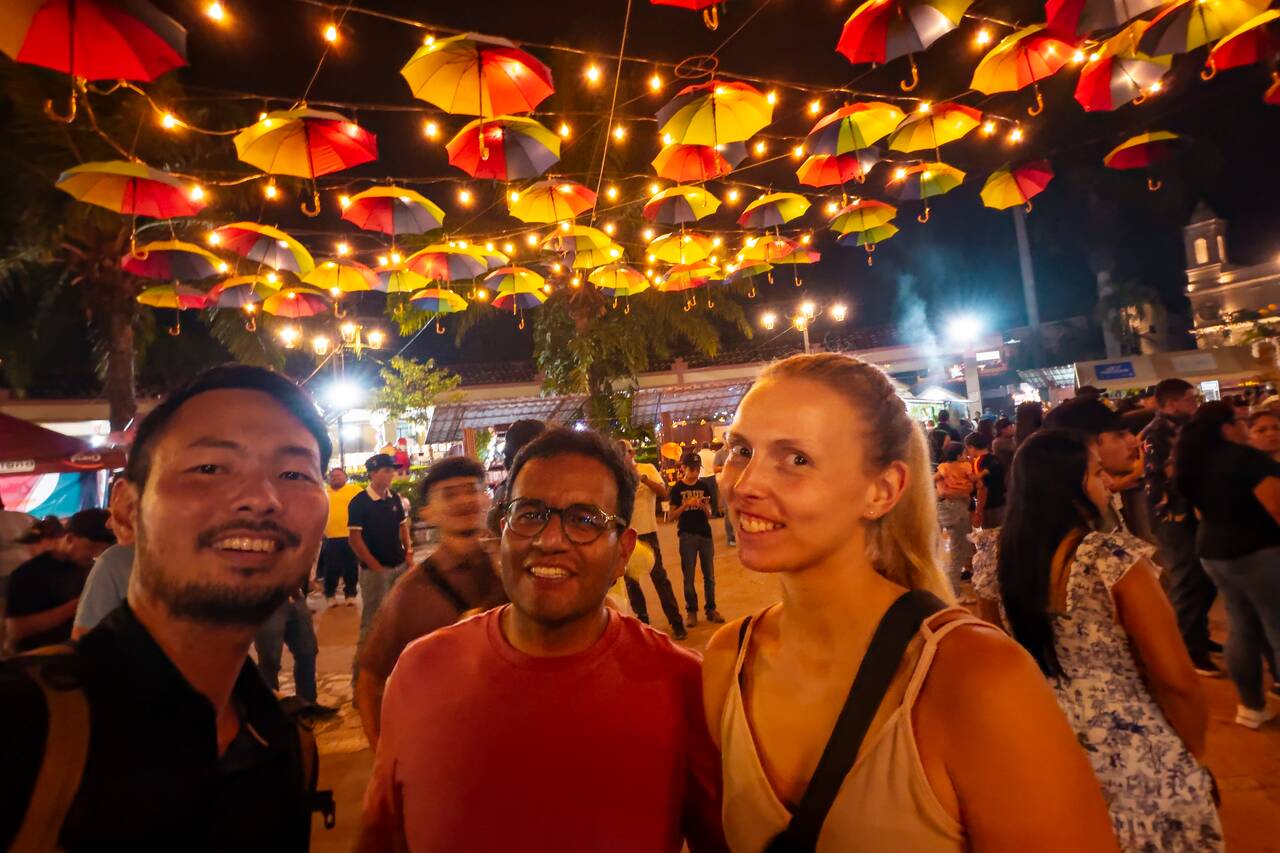 Me and my friends hanging out at the Parque Central in Copan