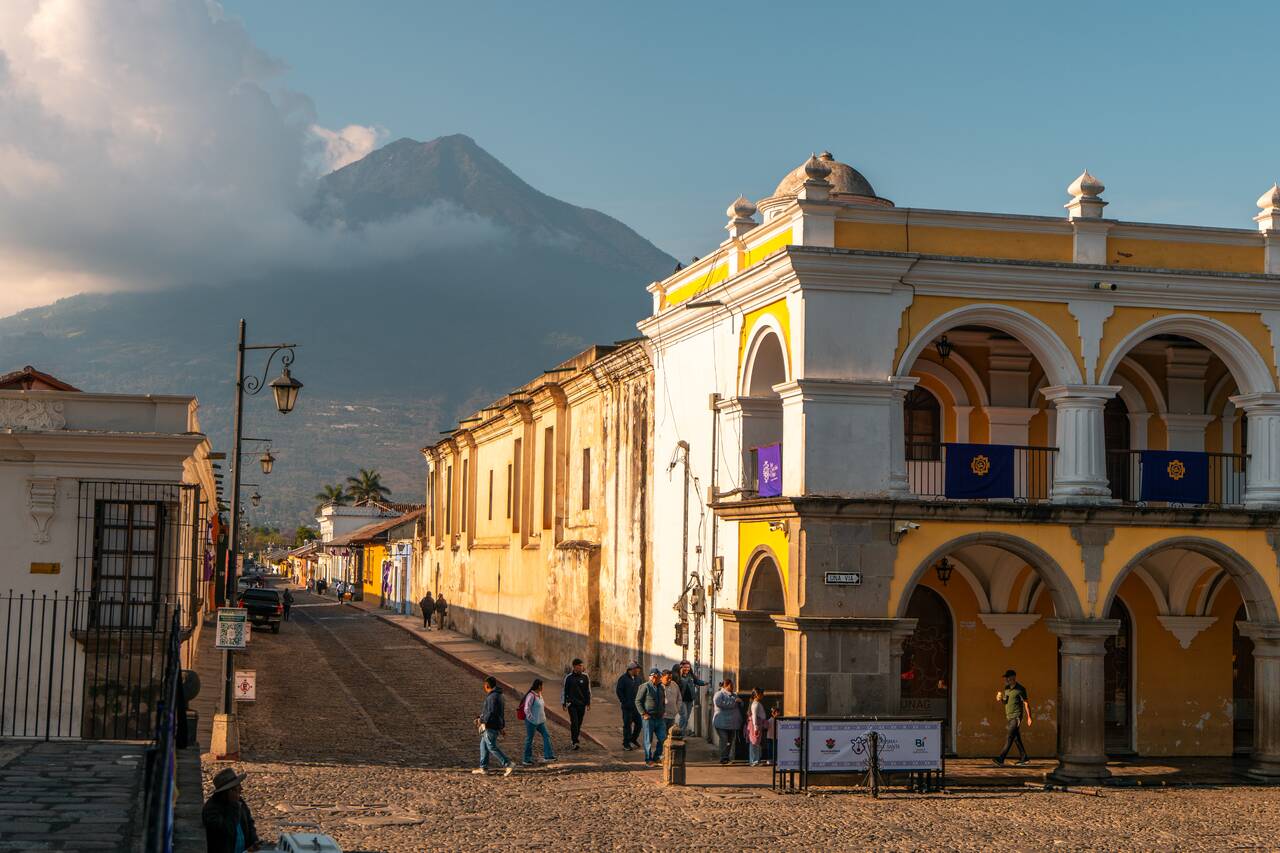 Parque Central in the early morning