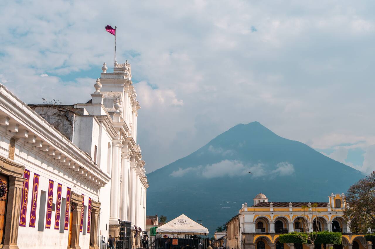 A volcano view at Parque Central