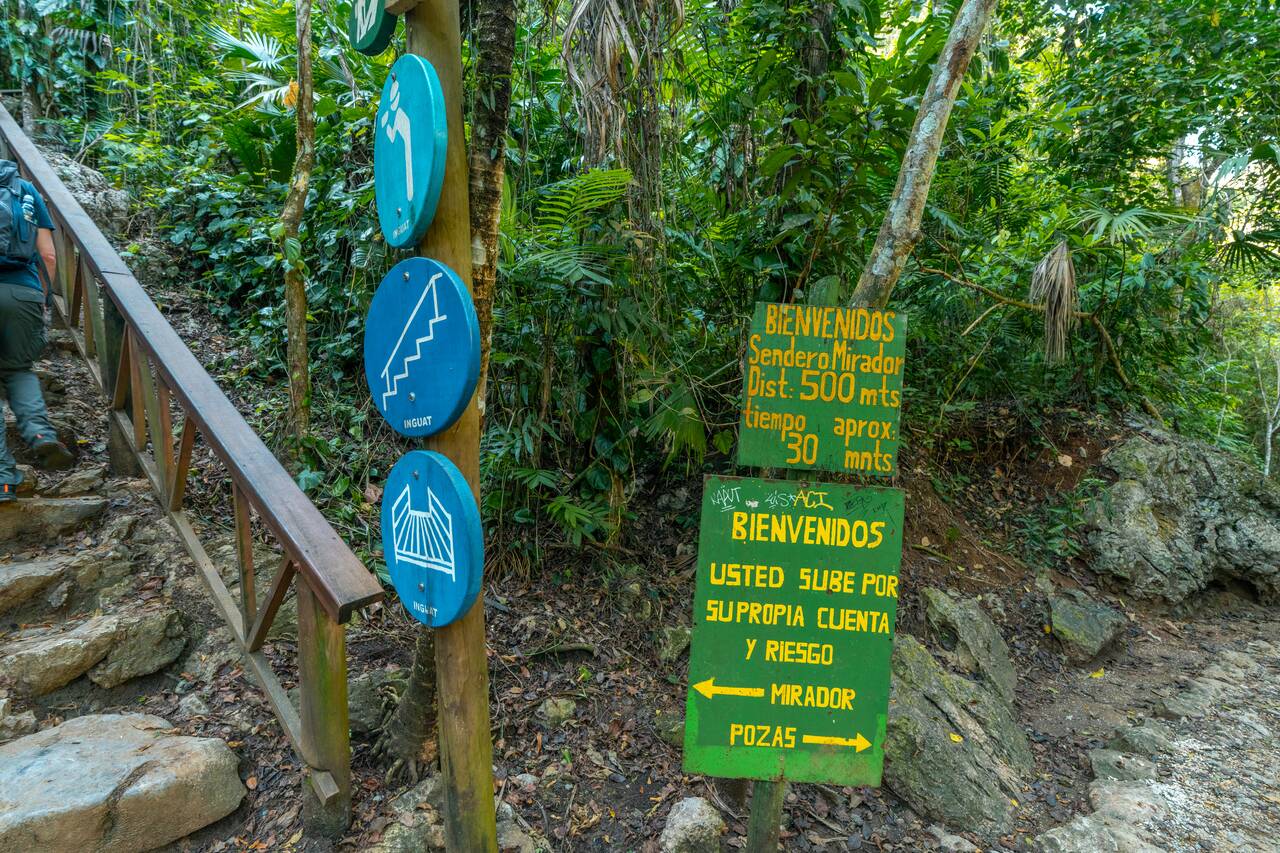 The trail head where the hike to Semuc Champey viewpoint begins