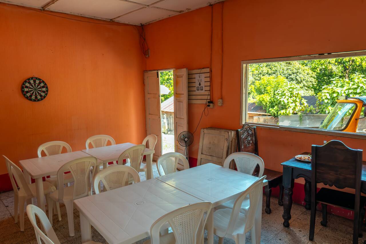 The interior of Comedor la Bendicion