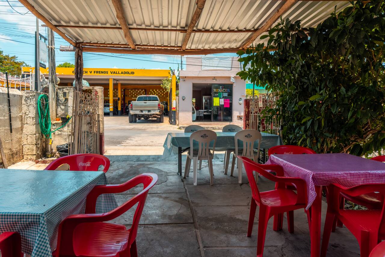 A local style restarurant backyard setup at Aguántame Las Carnitas