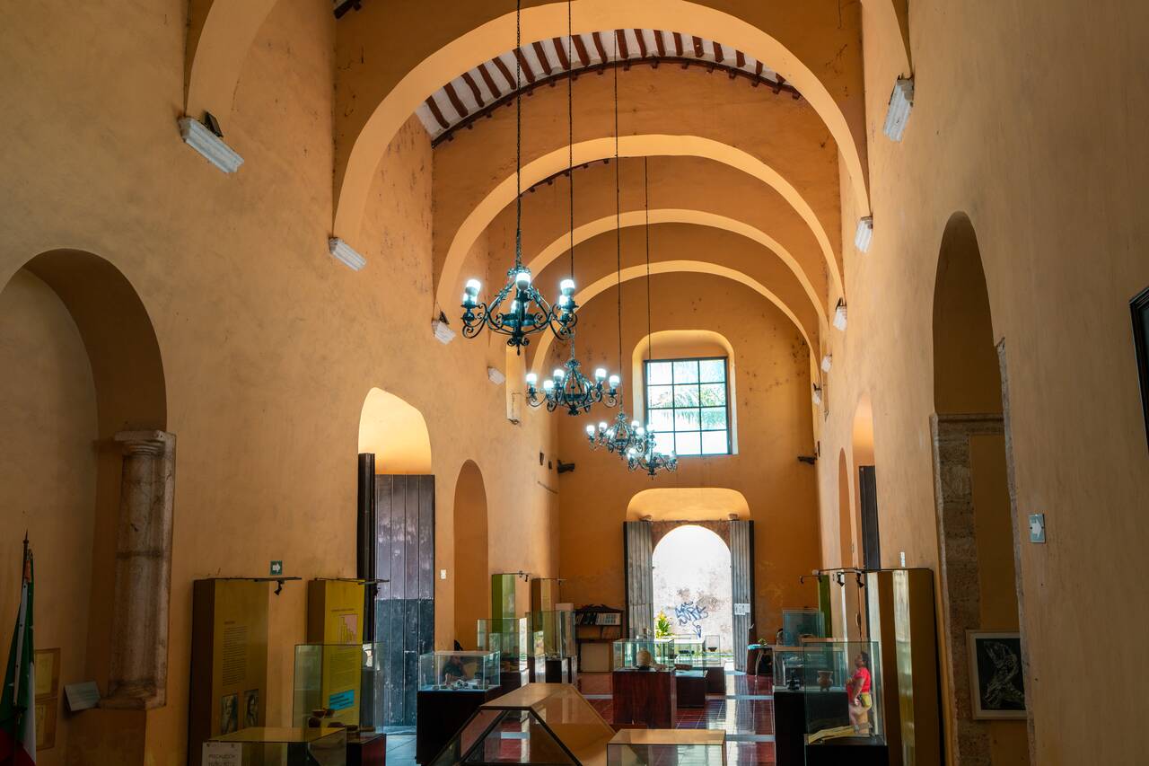 The hallway inside Museo San Roque