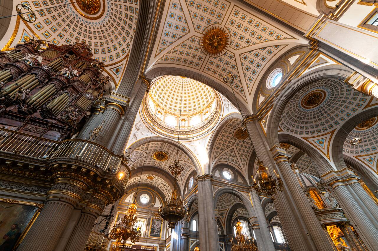 The interior of Catedral de Puebla