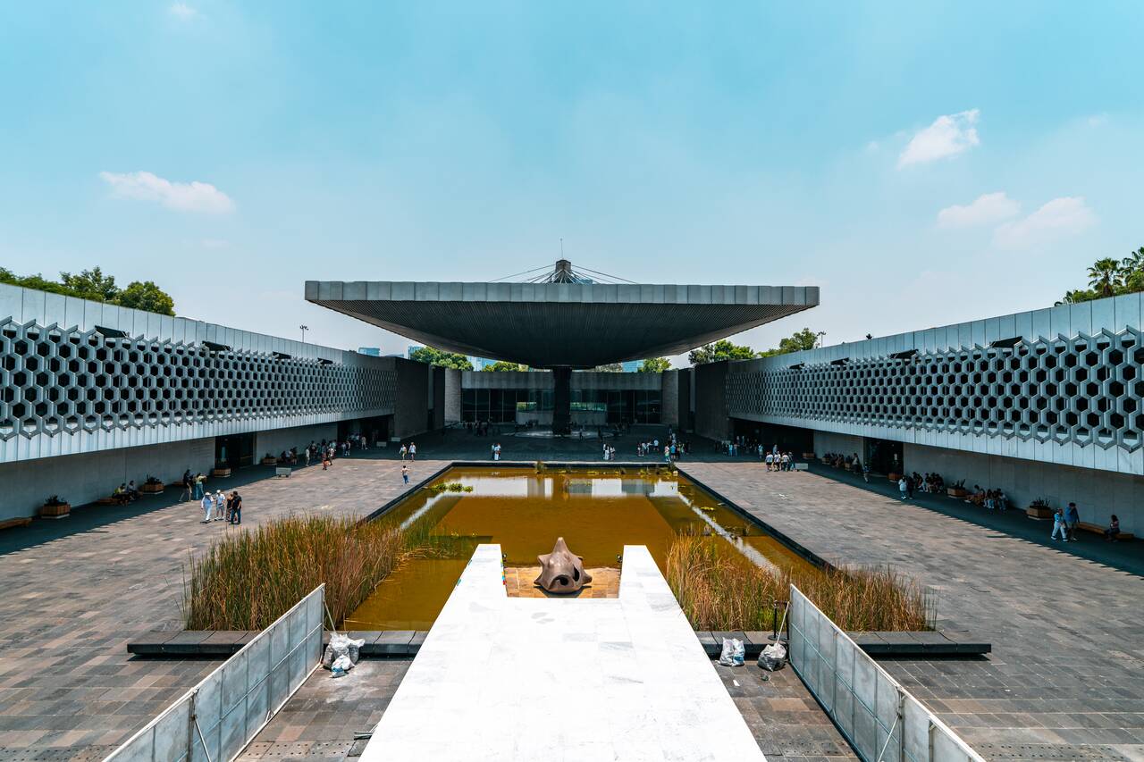 The main courtyard at Museo Nacional de Antropología
