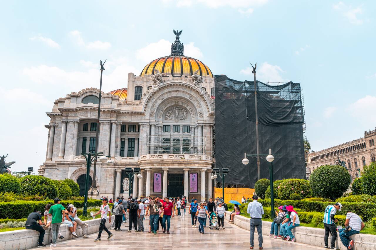 The entrance of Palacio de Bellas Artes