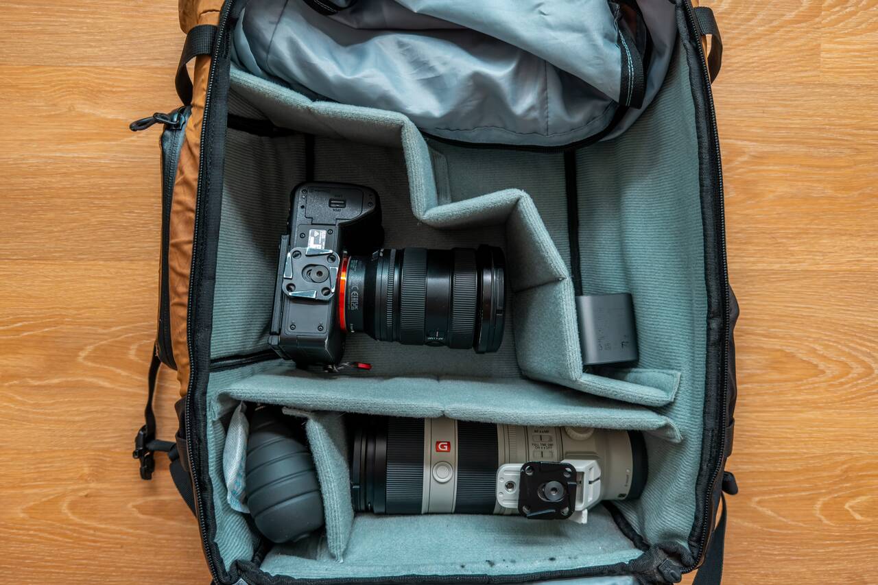 Velcro dividers of Compagnon Element Backpack