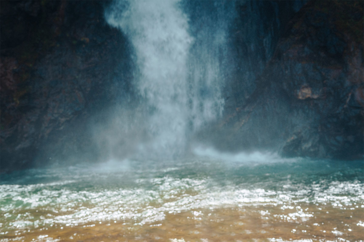 Travel Shop Background Image