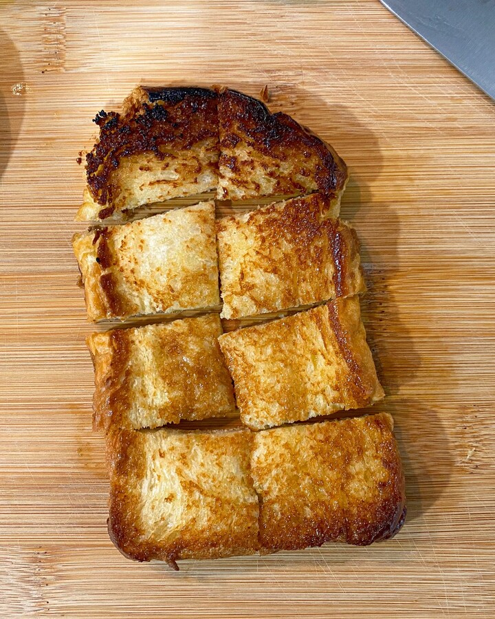 Cut the bread into small bites and serve with ice cream. Cut the bread into small bites and serve with ice cream.