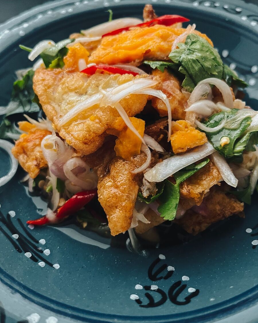 Thai Crispy Fried Egg Salad (Yum Kai Dao) ยำไข่ดาว - Hot Thai Kitchen