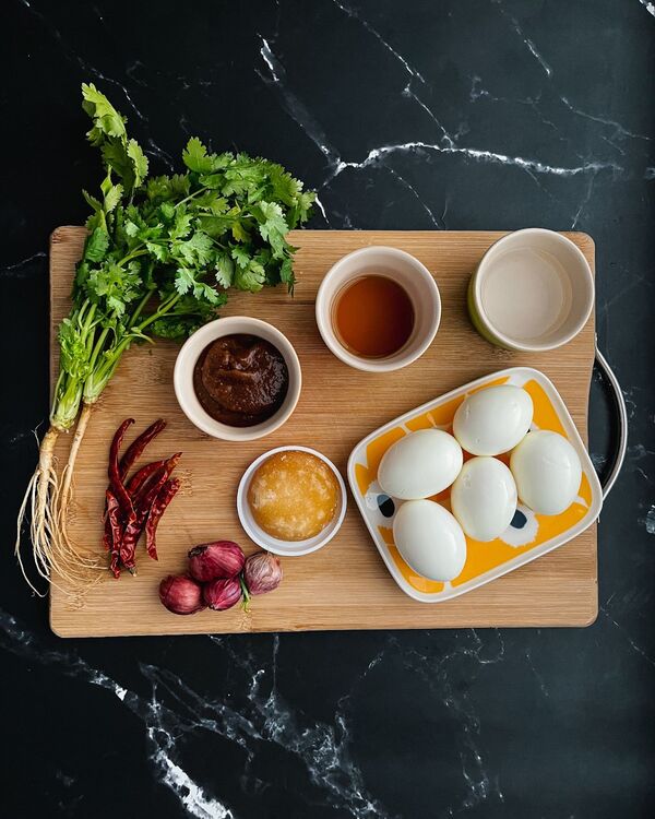 Authentic Thai Fried Eggs with Tamarind Sauce (Kai Look Keuy or Sonin