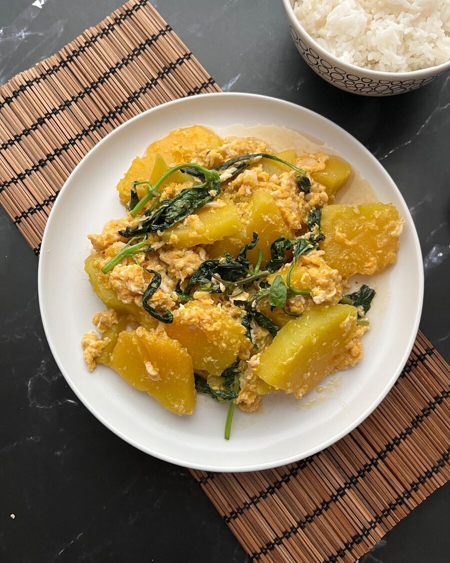 Serve with Jasmine rice and enjoy!
