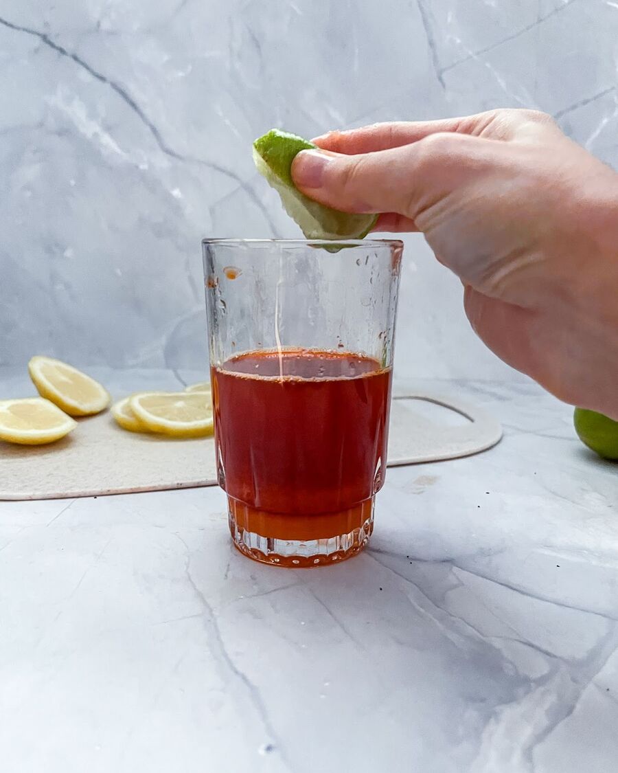 Authentic Thai Lemon Iced Tea Cha Manao