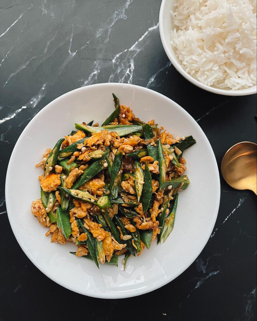 Serve with steamed jasmine rice and enjoy!