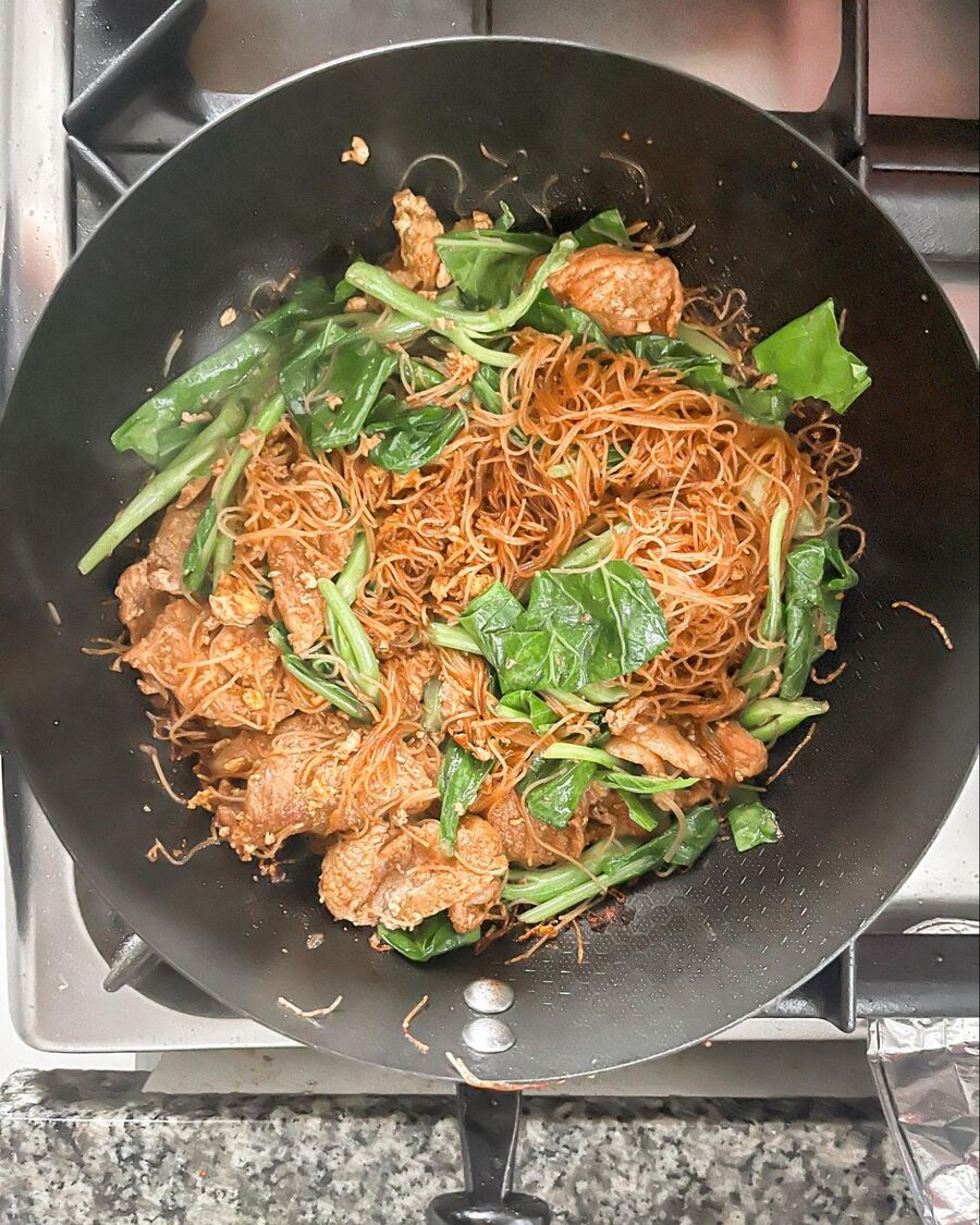 Mix everything well and remove from the heat.