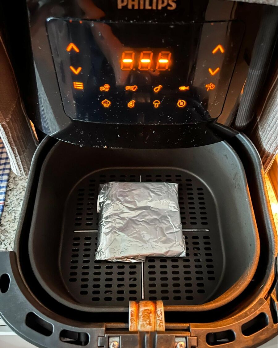Roast it in the oven, on a pan, or even in an air fryer at 180°C (350°F) for about 5–10 minutes, or until it becomes fragrant.