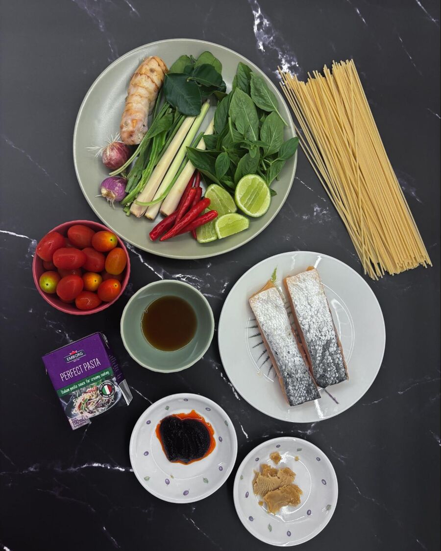 Start by gathering all the essential ingredients you’ll need for Spaghetti Tom Yum.