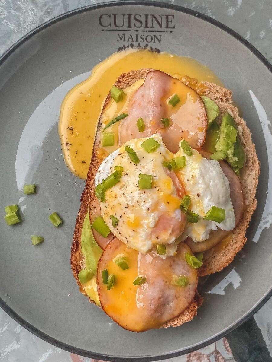 Easy Poached Egg and Avocado Toast Recipe