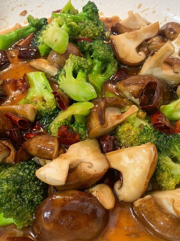 Broccoli and Mushroom in Oyster Sauce Recipe