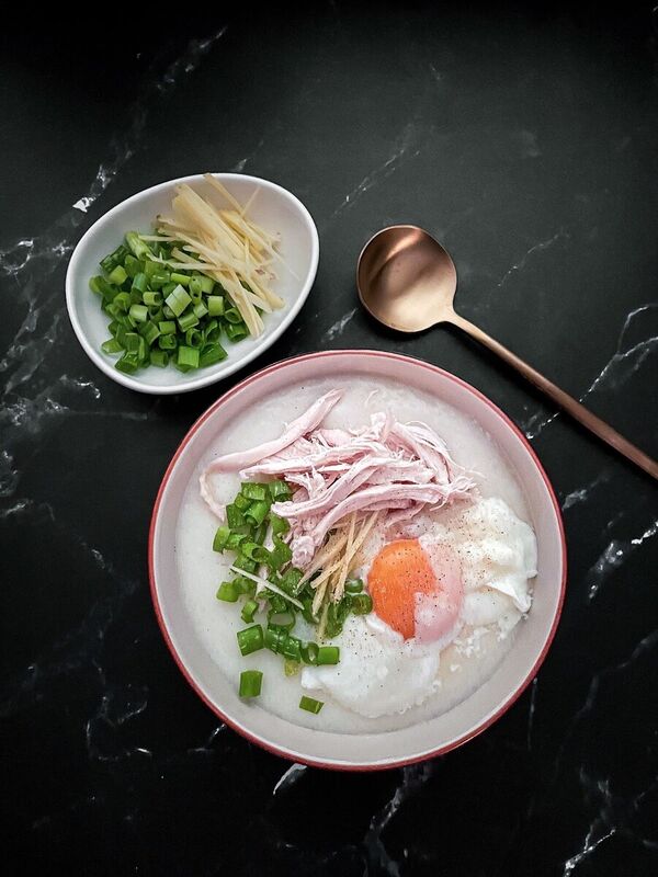 Easy Thai Chicken Rice Porridge or Congee (Jok Gai) Recipe