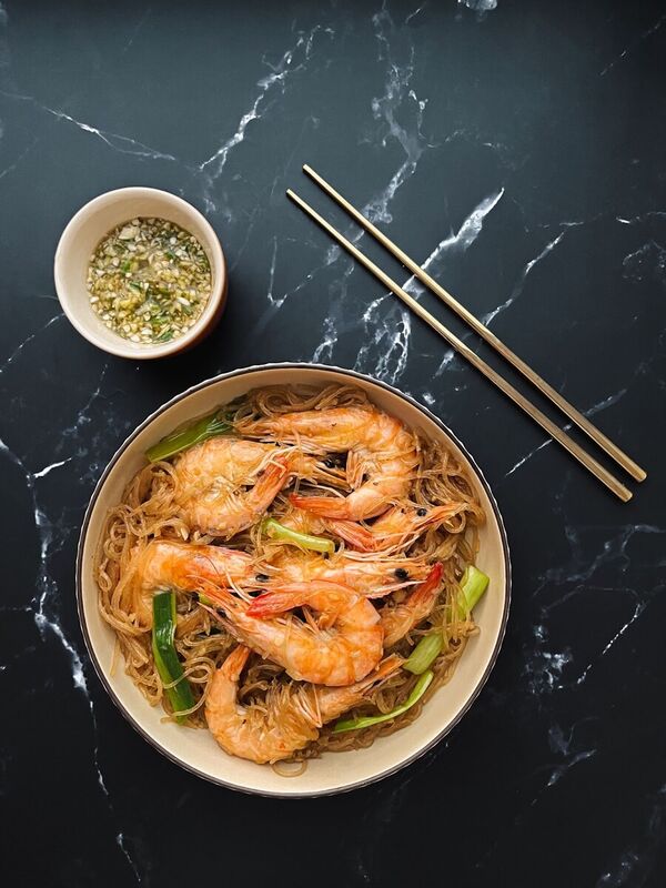 Thai Authentic Shrimp and Glass Noodles (Goong Ob Woonsen) Recipe