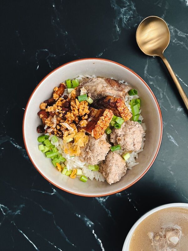 Phuket-Style Dry Rice Porridge (Khao Tom Haeng) Recipe