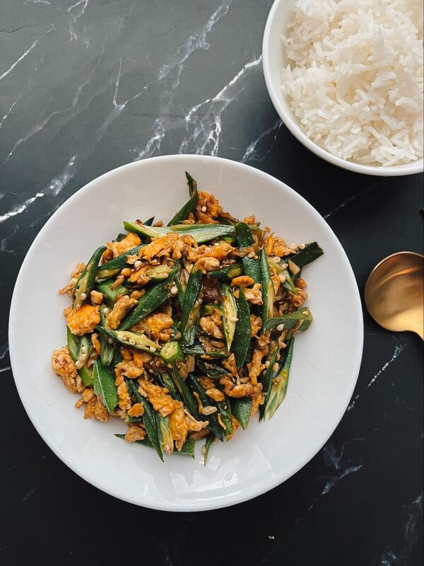 Thai Stir-fried Okra with Eggs and Mushroom Sauce Recipe
